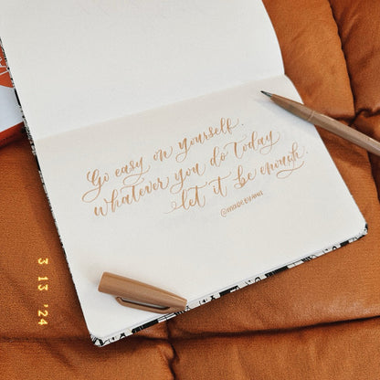 Bút Pentel Touch Pen luyện Calligraphy (Hàng nội địa Nhật) - Phù hợp với người mới tập viết